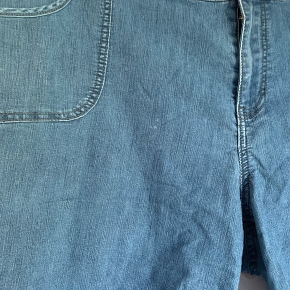 Avenue Medium Rise Stretch Blue Jean Shorts - Picture 6 of 10